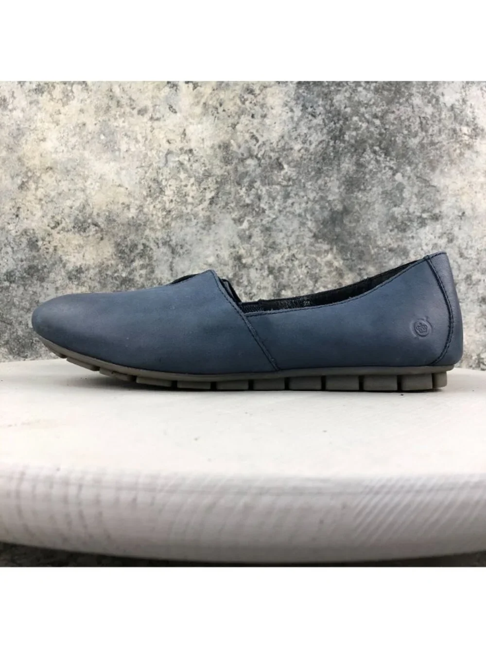 Born Women's Size 9M Sebra Denim Blue Leather Round Toe Slip On Flats Shoes